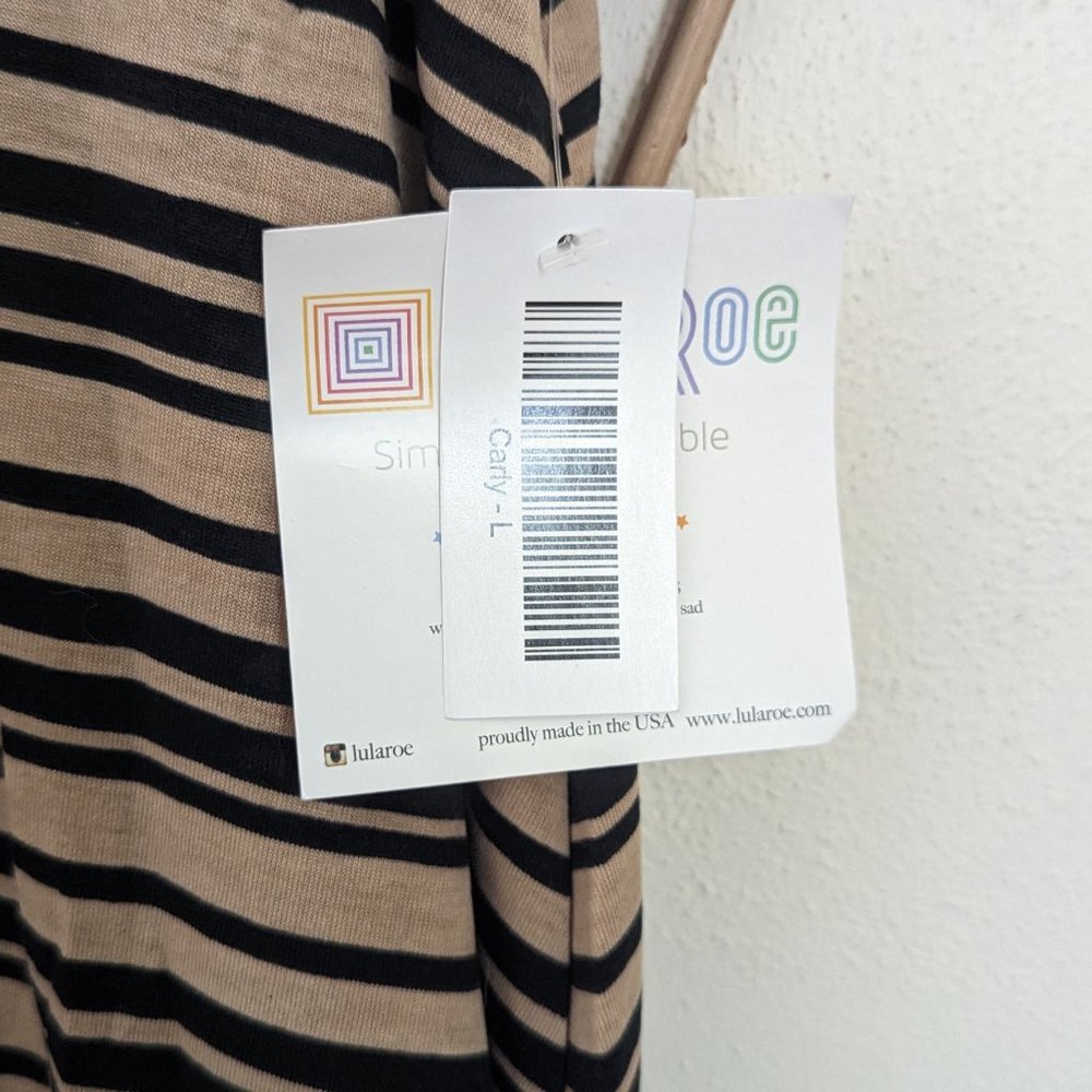 Lularoe Carly Dress - Picture 5 of 5